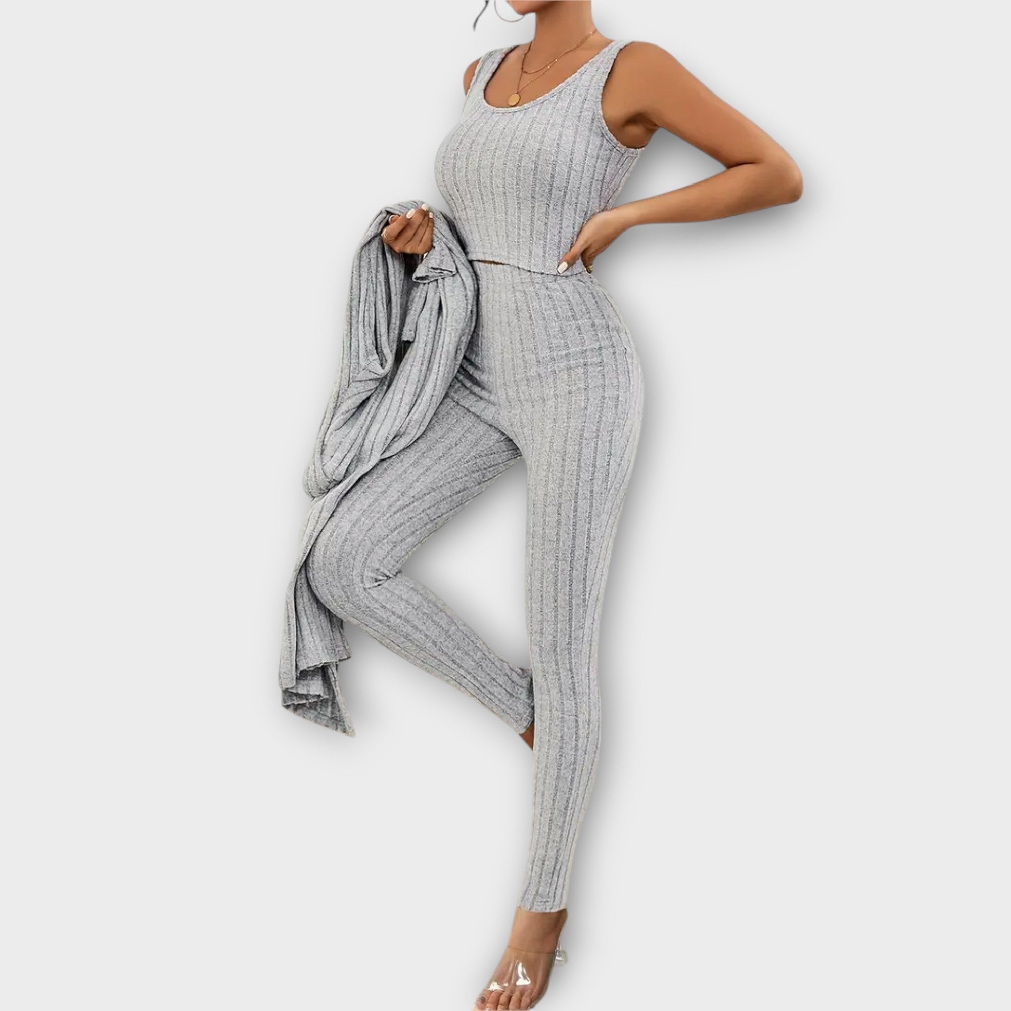 Clara – Conjunto Elegancia Moderna y Versátil